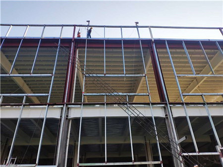 鋼結(jié)構(gòu)廠房