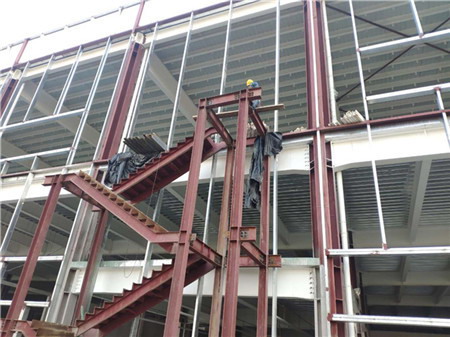 鋼結(jié)構(gòu)建筑