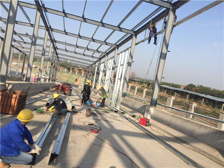 鋼結(jié)構(gòu)建筑