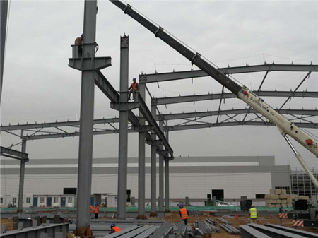 鋼結(jié)構(gòu)建筑