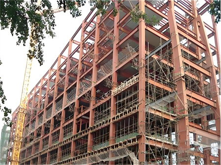 優(yōu)化高層鋼結(jié)構(gòu)的風(fēng)振響應(yīng)